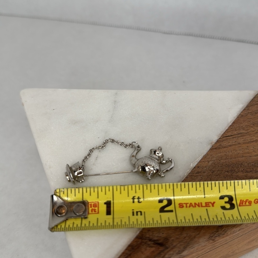 Avon Colonial Teapot Pin Vintage 1981 Silver Tone Lapel lot B36 - Picture 5 of 6